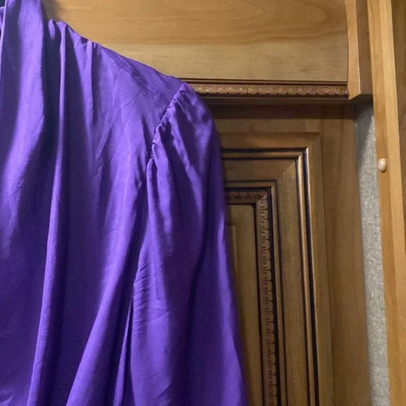 GUESS by Marciano Hudson Purple Silk Bodysuit Size Medium - Picture 3 of 10